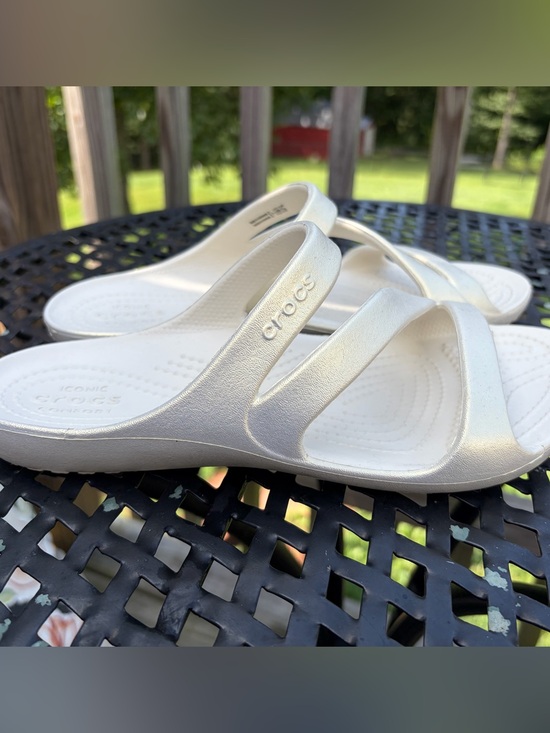 CROCS Shoes - CROCS Women's Metallic Silver Slide Sandals 7